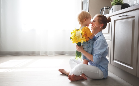 Mother and daughter breathig easy with good indoor air quality